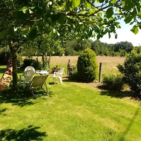 Entre Forets Et Prairies *