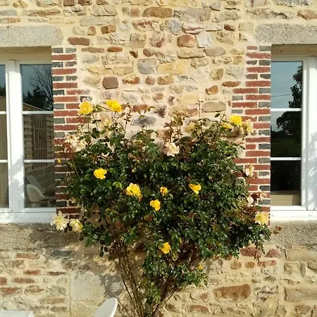 Entre Forets Et Prairies