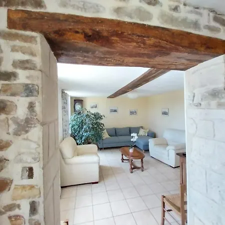 Entre Forets Et Prairies Holiday home *