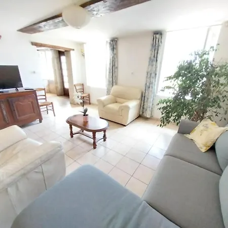 Entre Forets Et Prairies Le Cercueil